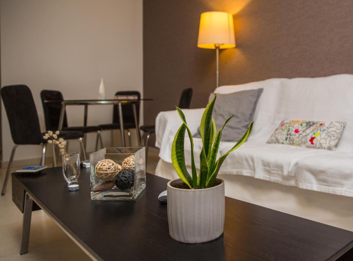 Lovely New Βuild Flat Near Metro - Free Parking 아테네 외부 사진