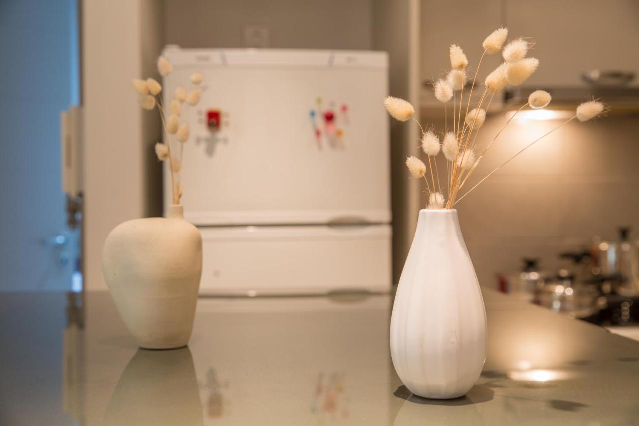 Lovely New Βuild Flat Near Metro - Free Parking 아테네 외부 사진